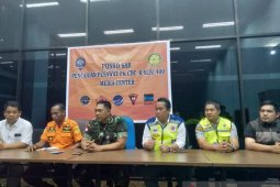 Korban kecelakaan pesawat Twin Otter diangkut tiga heli
