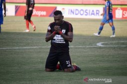 Persipura vs Persib imbang 1-1 pada babak pertama