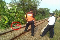 Tertabrak kereta api, wanita paruh baya ditemukan tewas