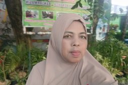 Fatmawati yang selalu bergelut dengan bank sampah