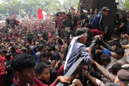 Bentrok demo di Malang