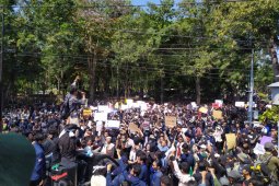 Ribuan mahasiswa Bali demonstrasi tolak RKUHP dan Revisi UU KPK (video)