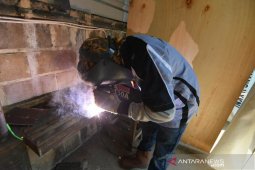 Pupuk Kaltim bekali warga keahlian welder