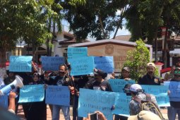 Gelar demo, jurnalis Blitar keberatan pasal di RUU KUHP