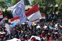 Di Surabaya, aksi ribuan mahasiswa tolak RKUHP berlangsung damai (Video)
