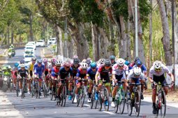Pebalap Mongolia juara etape pertama Tour de Banyuwangi Ijen