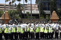 Polda Jatim siagakan pasukan "Asmaul Husna" dinginkan demo