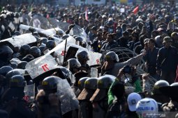 Polisi lepaskan 50 terduga provokator demo Surabaya