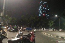 Massa di Pejompongan bubarkan diri