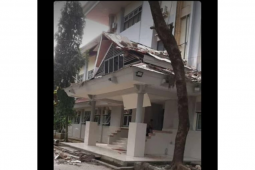 One dies buried in Ambon earthquake