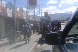 Harga bensin di Wamena naik jadi Rp80 ribu/liter setelah aksi kerusuhan