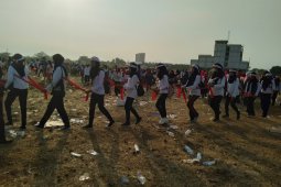 Tarian Goyang Karawang massal berhasil masuk catatan rekor MURI