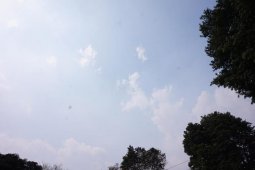 Suara dentumam di atas langit kejutkan warga Kabupaten Bandung Kamis pagi