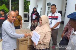 Pemkot Pangkalpinang bagikan 178 kartu asuransi nelayan