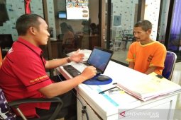 Polisi periksa seorang kakek cabuli anak