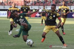 Babak pertama, Barito Putera vs Persebaya 0-0