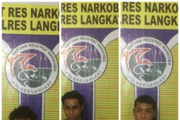 Polisi Langkat amankan tiga pemilik sabu sabu