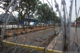 Polisi perketat pengamanan di depan gerbang DPR jelang demo