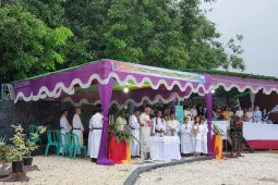 Uskup Sanggau lakukan pemberkatan tempat wisata rohani Sungai Ayak