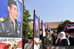 Gubernur Khofifah ingatkan masyarakat Jatim tak mudah diadu domba
