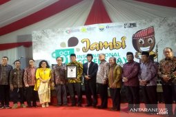 Jambi pecahkan rekor MURI seduh kopi terbanyak