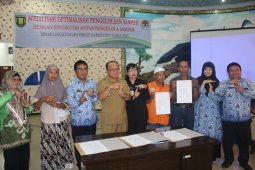 Tabalong to reduce 12,012 tons waste by 2025