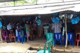 Kadis pendidikan Manado pimpin MKKS hibur keluarga siswa tewas di Mapanget