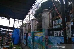 Sambungan listrik "nyeleneh" PLN bahayakan pengunjung di pameran HUT ke-74 Taput