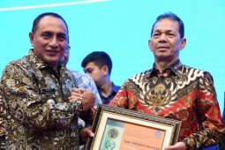 Pemkab Tapsel terima penghargaan Kemandirian Fiskal dari Menkeu RI