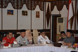 Ketua Sementara DPRD: Bupati punya wewenang cabut izin lingkungan perusahaan pembakar lahan