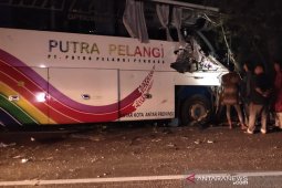 Dua bus tabrakan di Aceh Timur