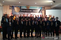 Unhi Denpasar tak ingin tambah jumlah pengangguran terdidik