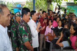 Wiranto lepas 107 pengungsi dari Wamena pulang ke Makassar