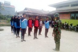 Satgas TMMD Ke-106 Kodim 0314/Inhil Latih PBB Siswa SMPN 3 Reteh