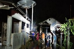 Polisi selidiki terbakarnya dua rumah warga