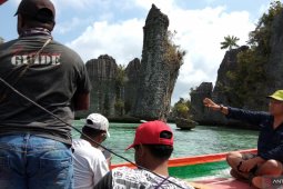 30 Pemandu wisata HPI diturunkan sukseskan festival Bahari Raja Ampat