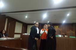 Wanita perekam video "Penggal Jokowi" divonis  bebas