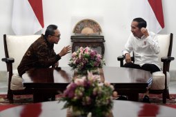 Jokowi dan Zulkifli Hasan bertemu di Istana bahas Amandemen UUD 1945