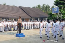 Polres HST "goes to school" tangkal unjuk rasa pelajar