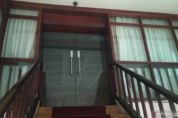 Wali Kota Medan kena OTT, ruangan kantor dijaga ketat
