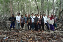 KPHK Rambat Menduyung kembangkan usaha madu lubang