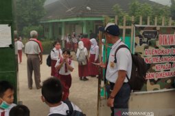 Sekolah di Palembang perpanjang libur akibat asap