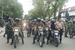 Jelang pelantikan presiden, TNI-Polri di Medan gelar patroli