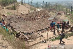 Magelang menetetapkan status darurat bencana angin kencang