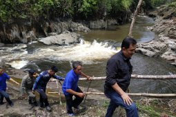 Bupati resmikan Wisata Kolam Bunga Lita Kapuas Hulu