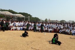 Santri Kediri diminta terus asah kemampuan hadapi era industri 4.0