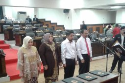 Pimpinan DPRD Kalsel bagi-bagi koordinator komisi
