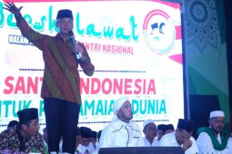 Ganjar sebut "ramalan" santri mengenai Prabowo jadi menteri