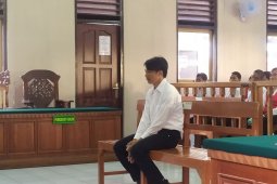 Seorang lulusan SMK Denpasar diadili karena memiliki senjata api ilegal