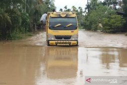 Over one thousand people affected by West Aceh flooding